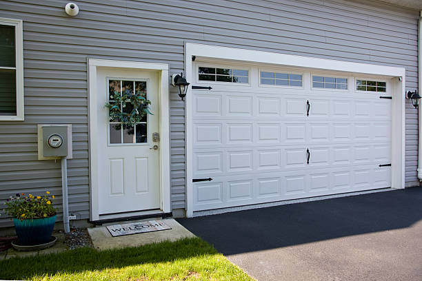 24/7 Emergency Garage Door Panel Replacement experts in Vancleave, MS